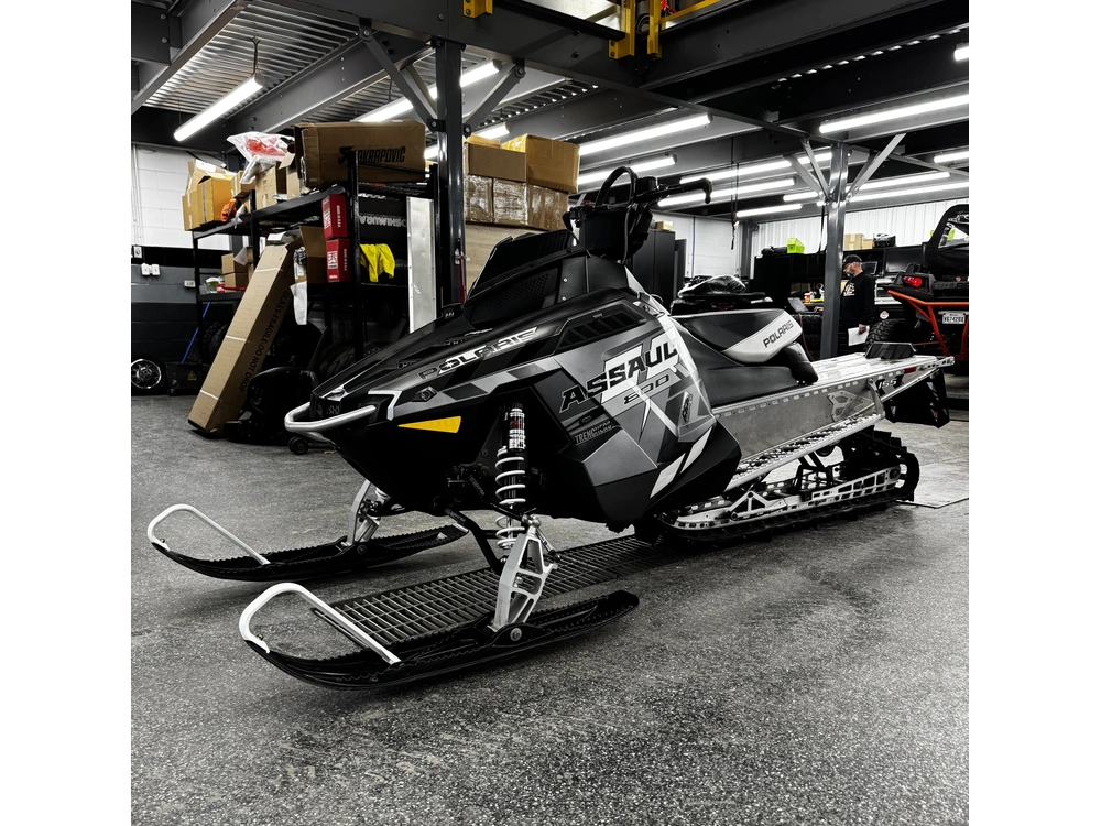 Polaris Rmk 155 Assault 2015 alt