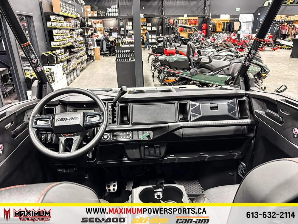 Can-am Defender Max X Mr Hd11 With Half Doors 2026 alt