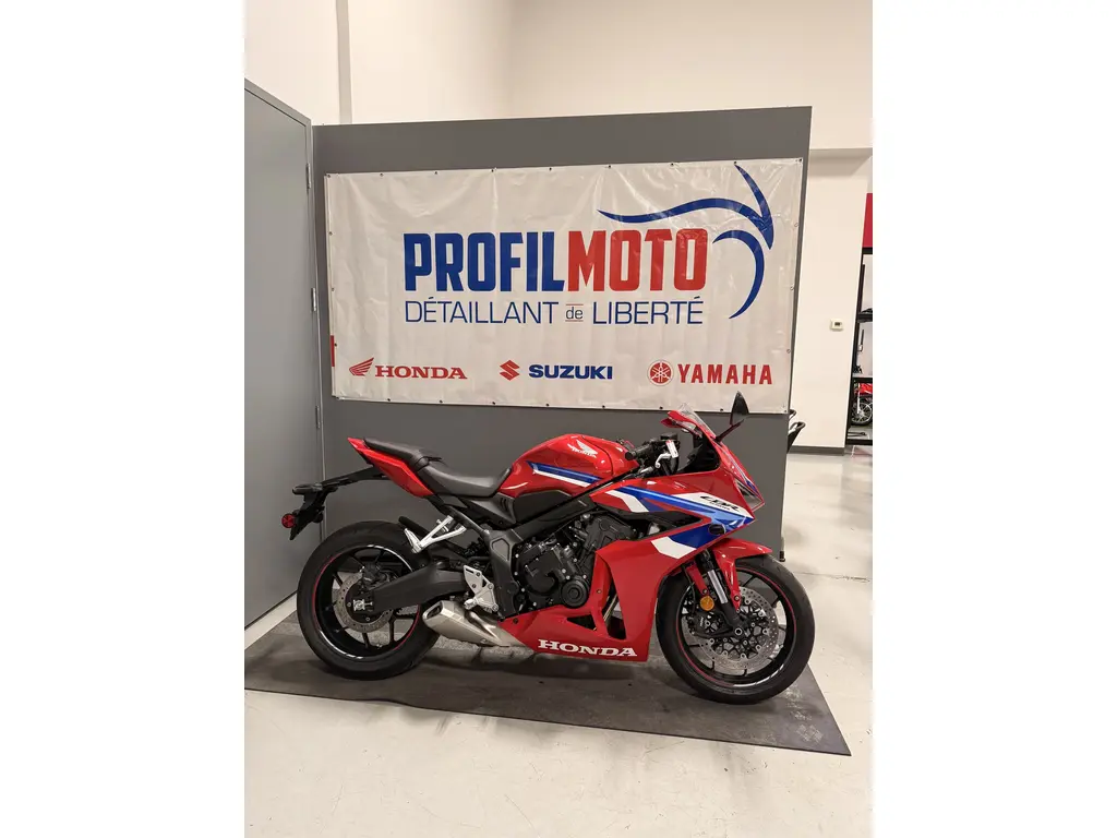 Honda CBR650R 2025 - CBR 650R E-CLUTCH DEMO