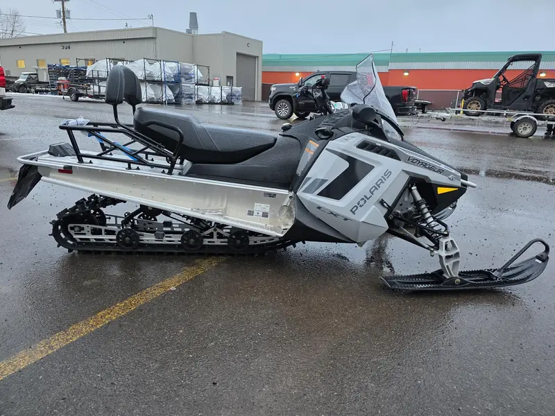 2026 Polaris 550 VOYAGEUR LXT 144 NORTHSTAR EDITION