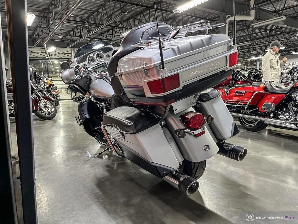 2009 Harley-davidson Flhtcuse Cvo Ultra Classic alt