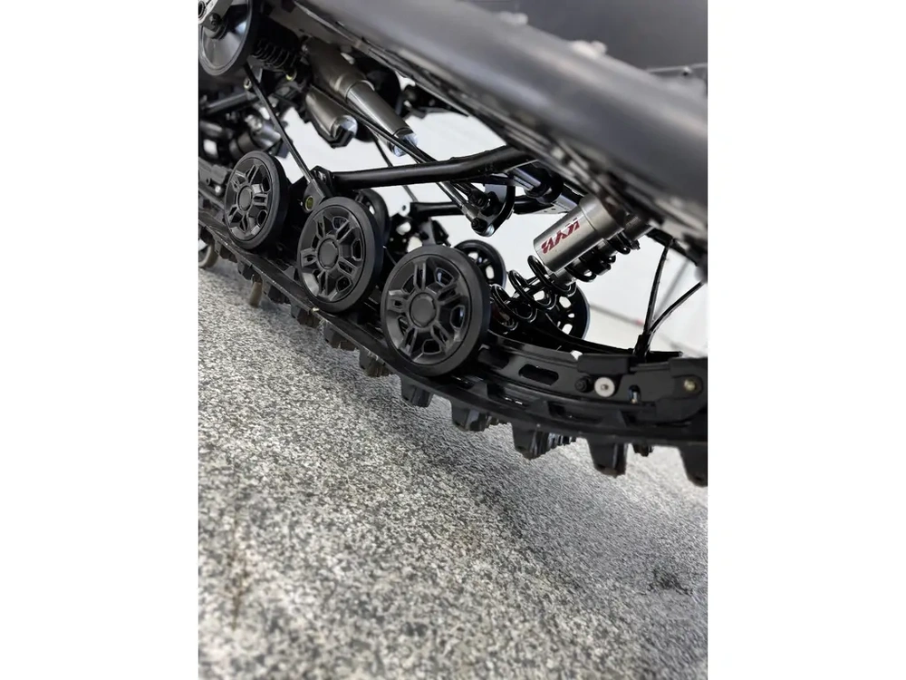 2025 Ski-doo Renegade Xrs 900 Turbo R Smart Shocks alt