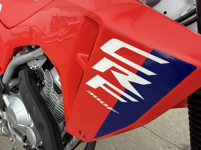 2026 Honda CRF300F (NOUVEAU MODÈLE) thumbnail 3