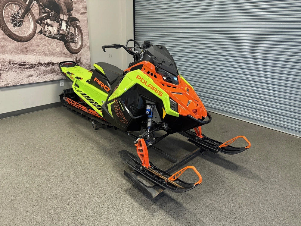 2023 Polaris Boost Pro 165 X 2.75" alt