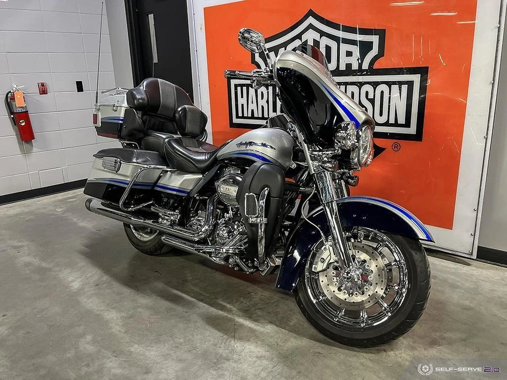 2009 Harley-davidson Flhtcuse Cvo Ultra Classic alt