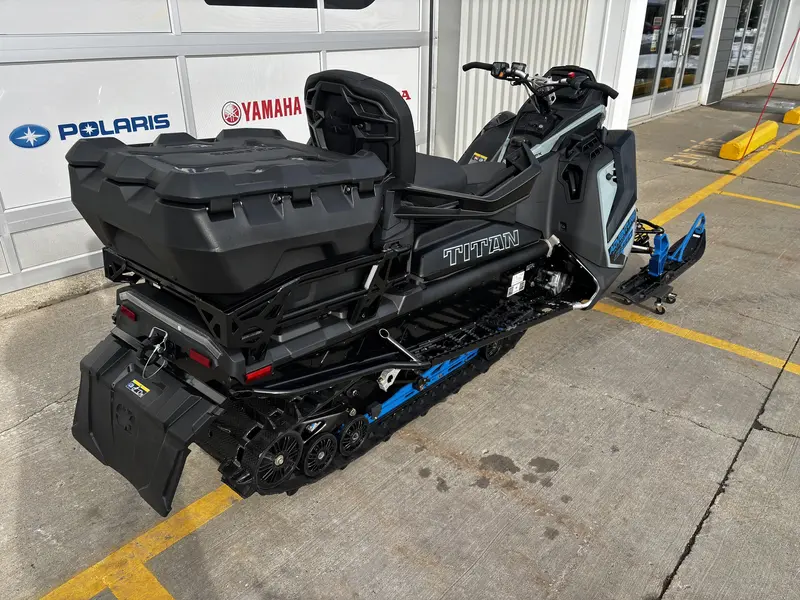 2026 Polaris 850 TITAN ADVENTURE ULTIMATE 1.8