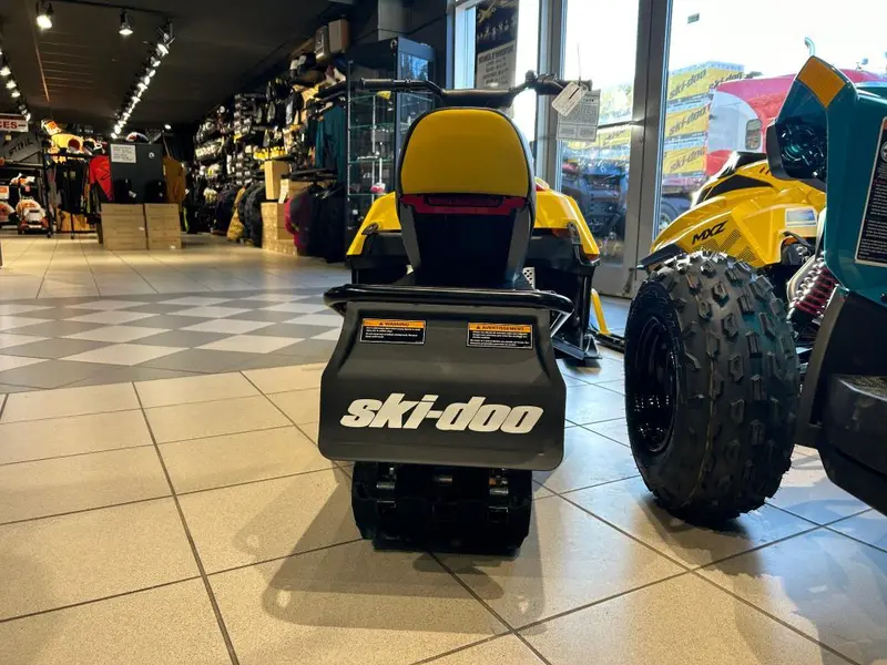 2026 Ski-Doo MXZ 200