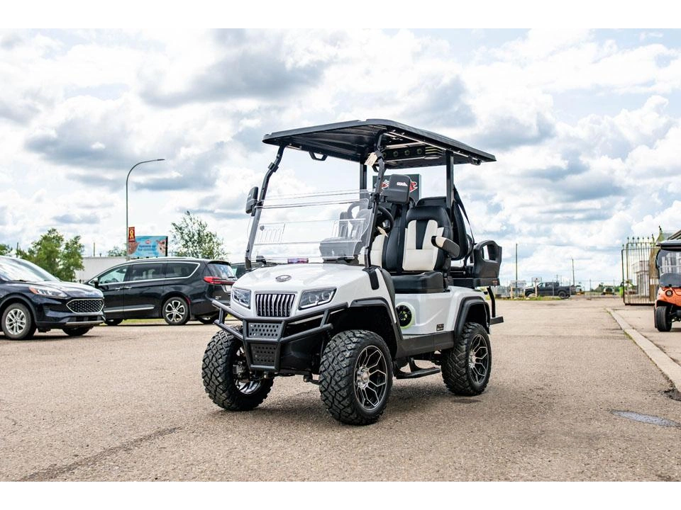 2025 Hdk D5 Maverick 2+2 alt