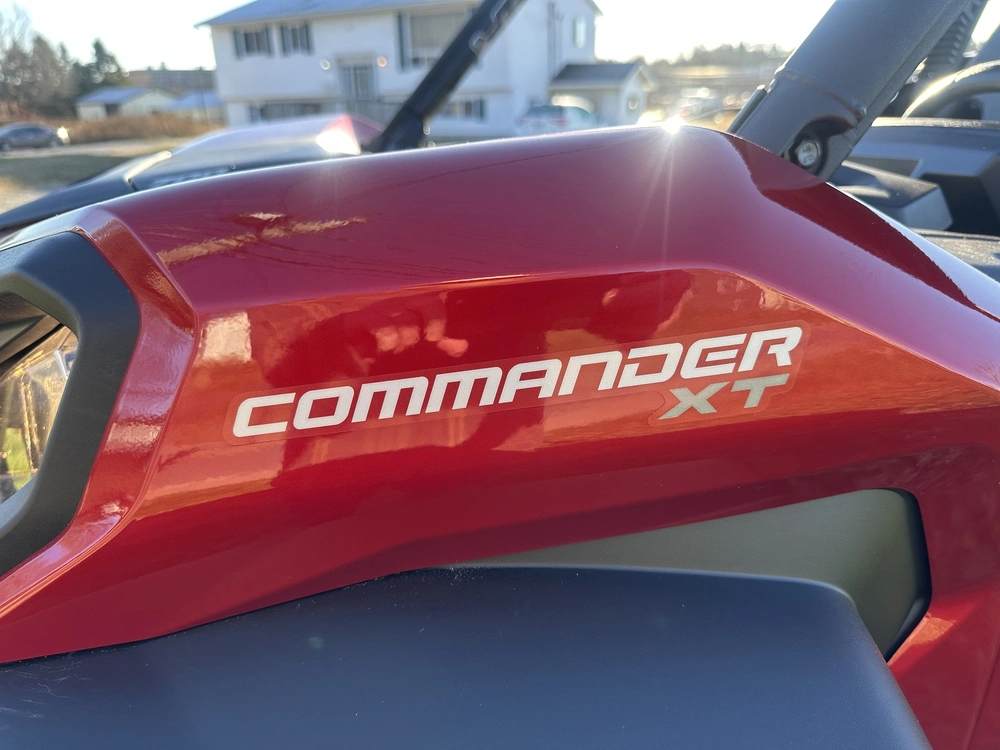 2026 Can-am Commander Xt 700 alt