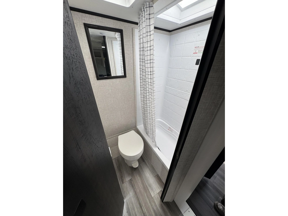 2024 Jayco White Hawk Ultra Lite 195rb alt