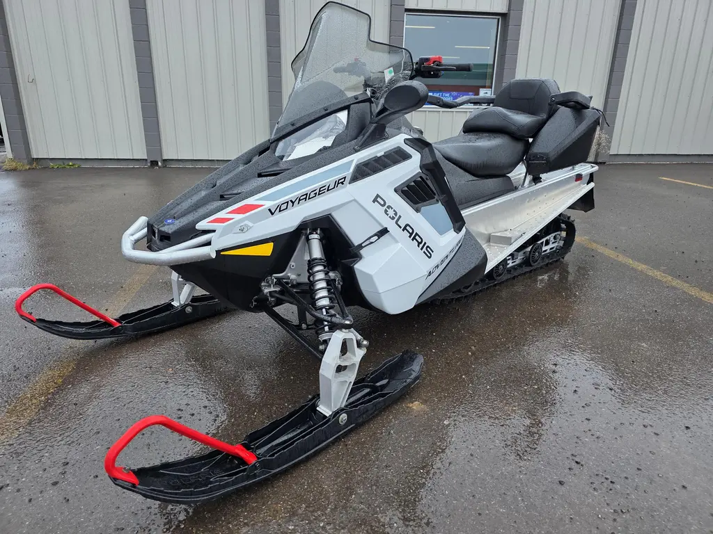 2025 Polaris 550 VOYAGEUR ADVENTURE 144