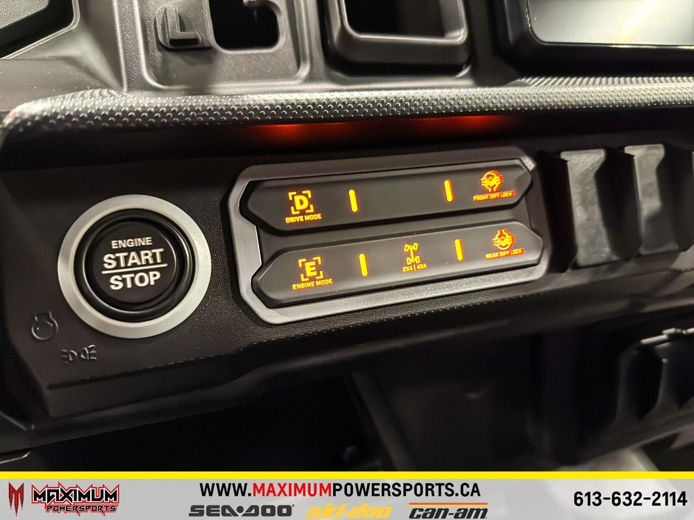 Can-am Defender Xt Hd11 W/10.25 Infotainment 2026 alt