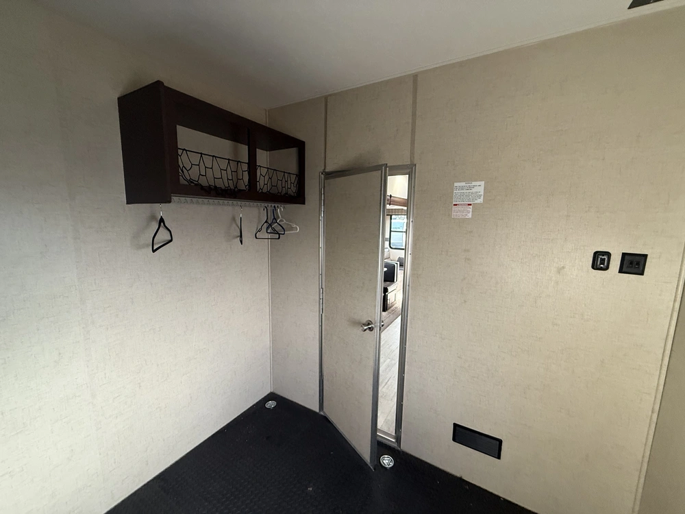 Kz-rv Sportster 331th12 2017 alt