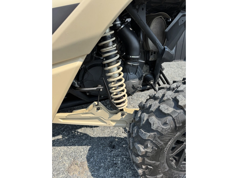 2022 Can-am Ssv Mav Rs Turbrr Tn 22 Rs Turbo Rr 72 - Desert Tan And Carbon Black alt