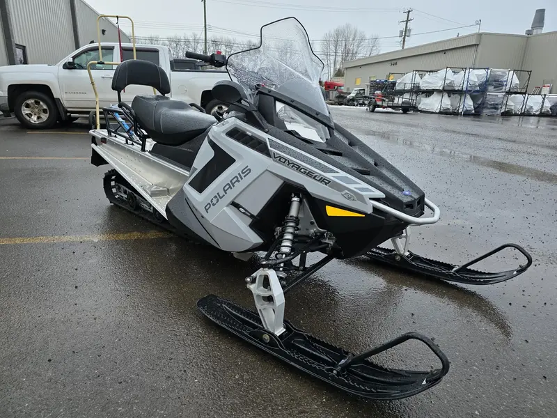 2026 Polaris 550 VOYAGEUR LXT 144 NORTHSTAR EDITION