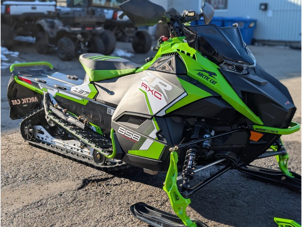 2026 Arctic Cat Zr 858 137 Rxc Es Us Grn | ⚡ Comparable Polaris Indy Xr & Ski-doo Mxz Xrs ⚡ | alt