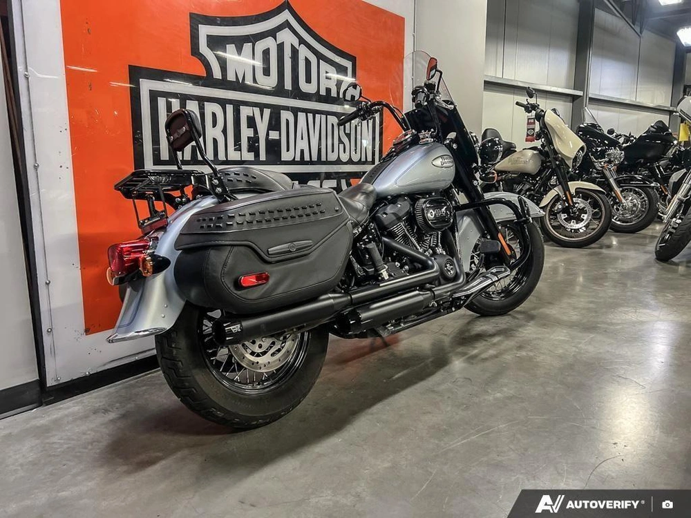 2024 Harley-davidson Flhcs - Heritage Classic alt