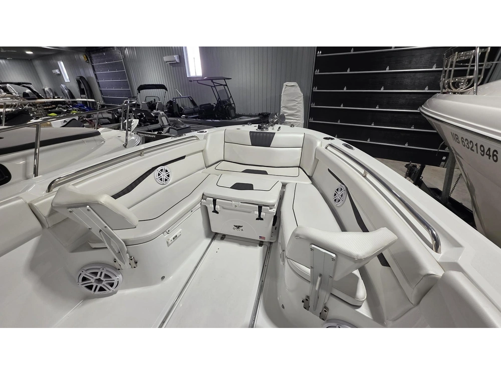 Wellcraft Fisherman 262 2022 alt