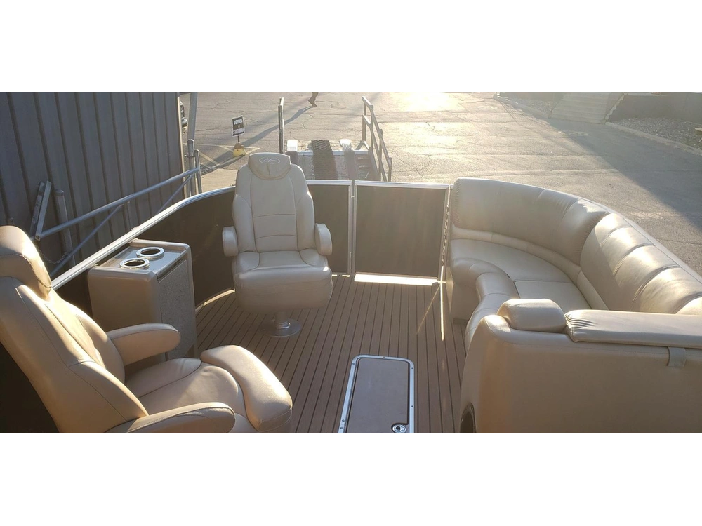 Harris Grand Mariner 250 2015 alt