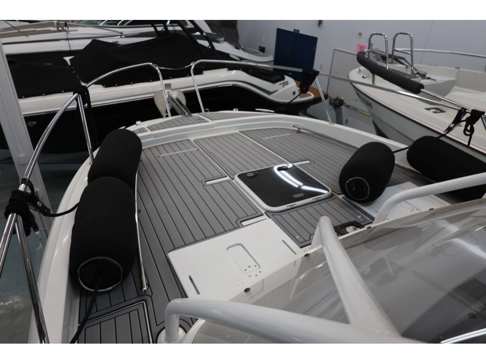 Jeanneau Leader 9.0 2023 alt