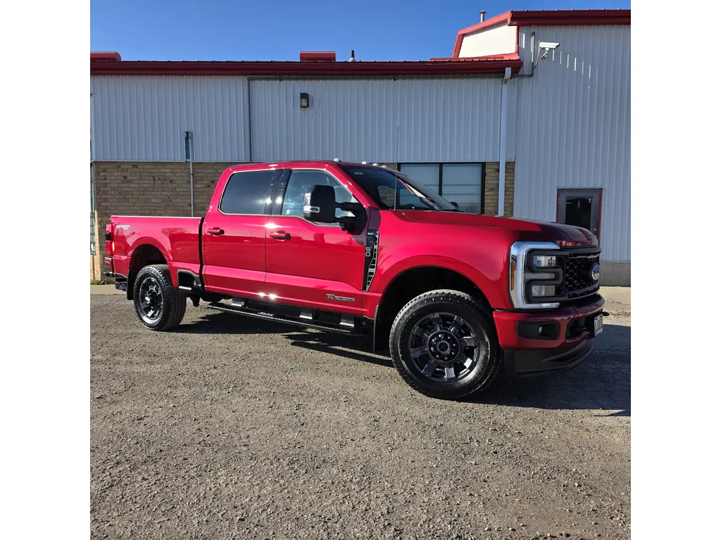 2024 Ford F-250 XLT 4X4 Crew Cab 6.7L Power Stroke V8 Diesel