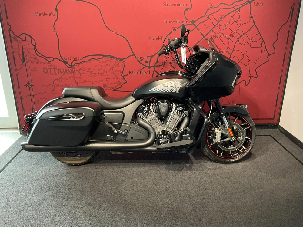 Indian Motorcycle Challenger Dark Horse 2023 alt