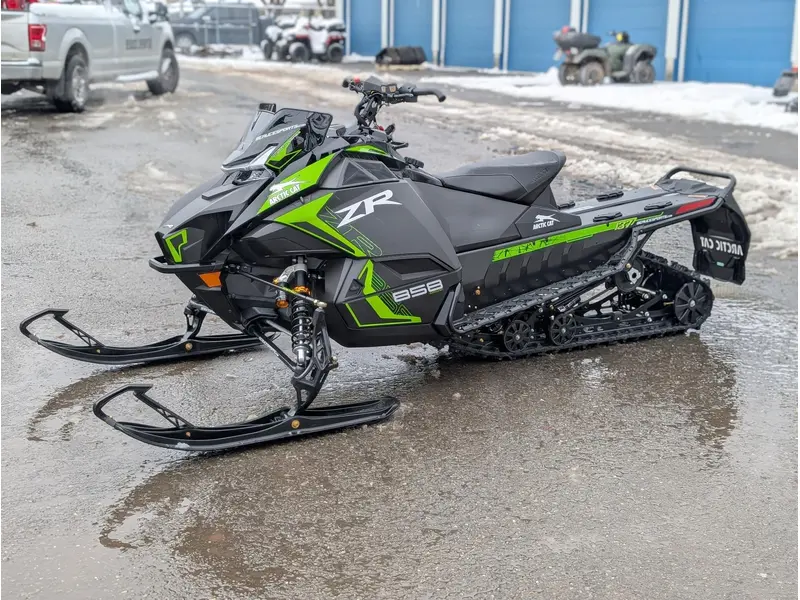2026 Arctic Cat ZR 858 137 SP ES CN GRN G8 DISPLAY | ⚡ Comparable Polaris Indy XR & Ski-Doo MXZ XRS ⚡ |