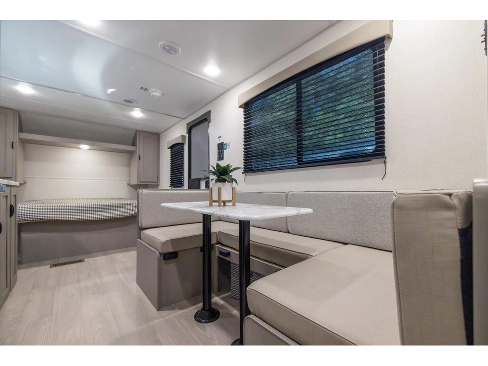 2026 Forest River Viking 25qbh alt