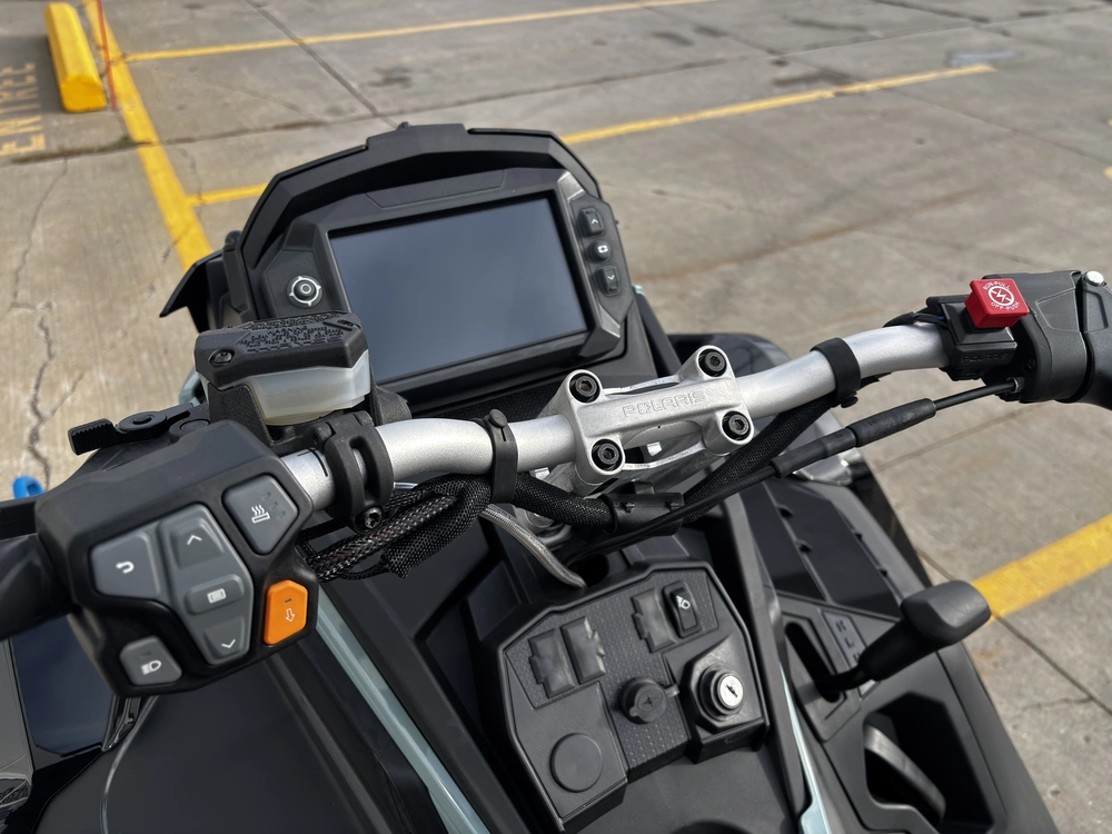 2026 Polaris 850 Titan Adventure Ultimate 1.8 alt