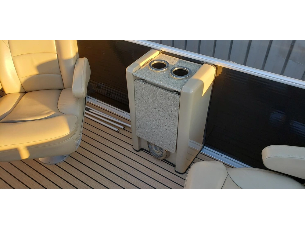 Harris Grand Mariner 250 2015 alt