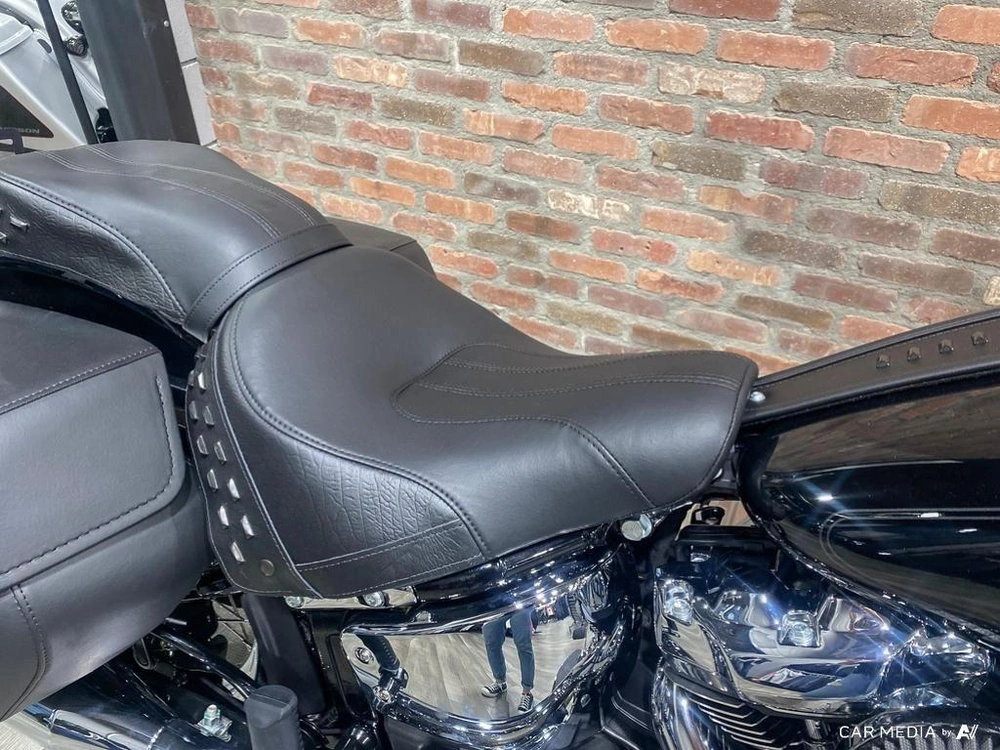 2023 Harley-davidson Flhcs - Heritage Classic alt