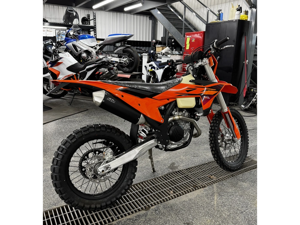 Ktm 500 Exc-f 2026 alt