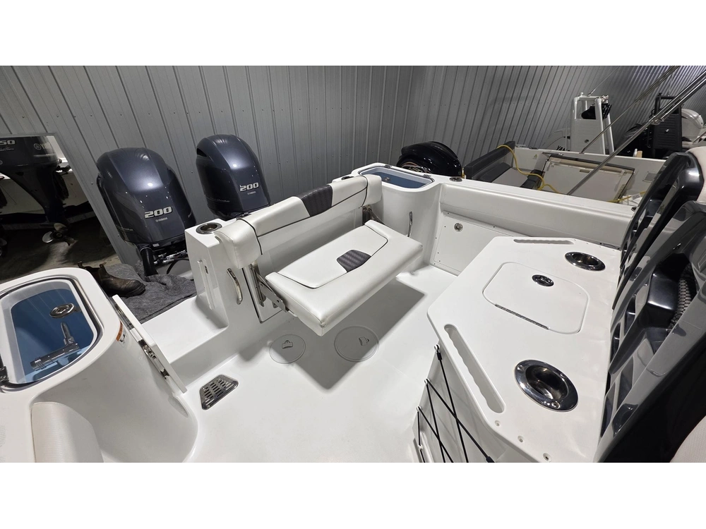 Wellcraft Fisherman 262 2022 alt