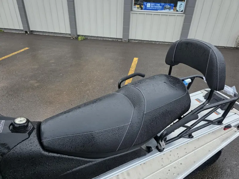 2026 Polaris 550 VOYAGEUR LXT 144 NORTHSTAR EDITION