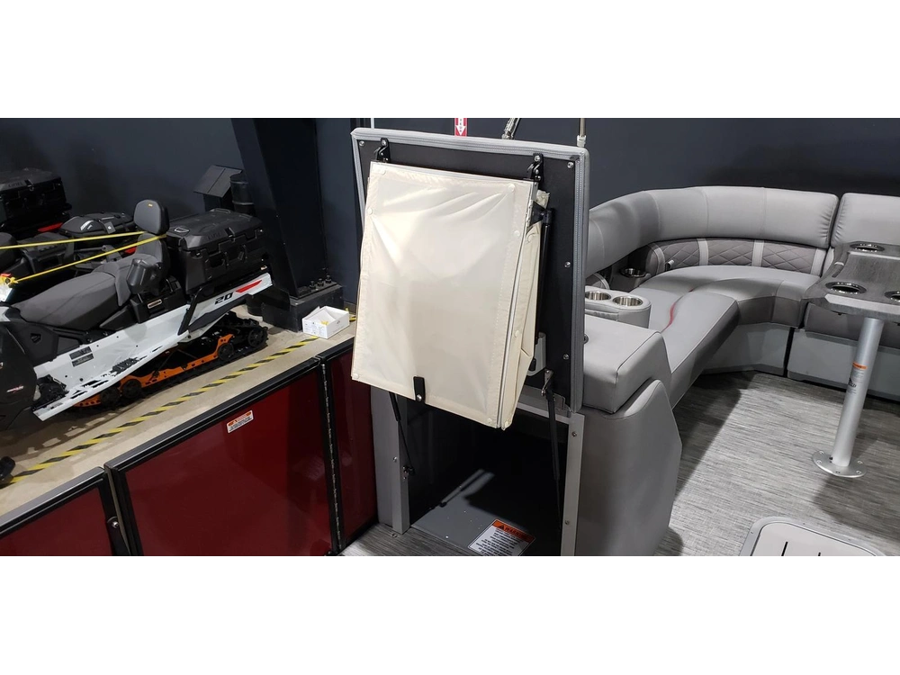 Bennington Marine 25lsrtdst 2023 alt