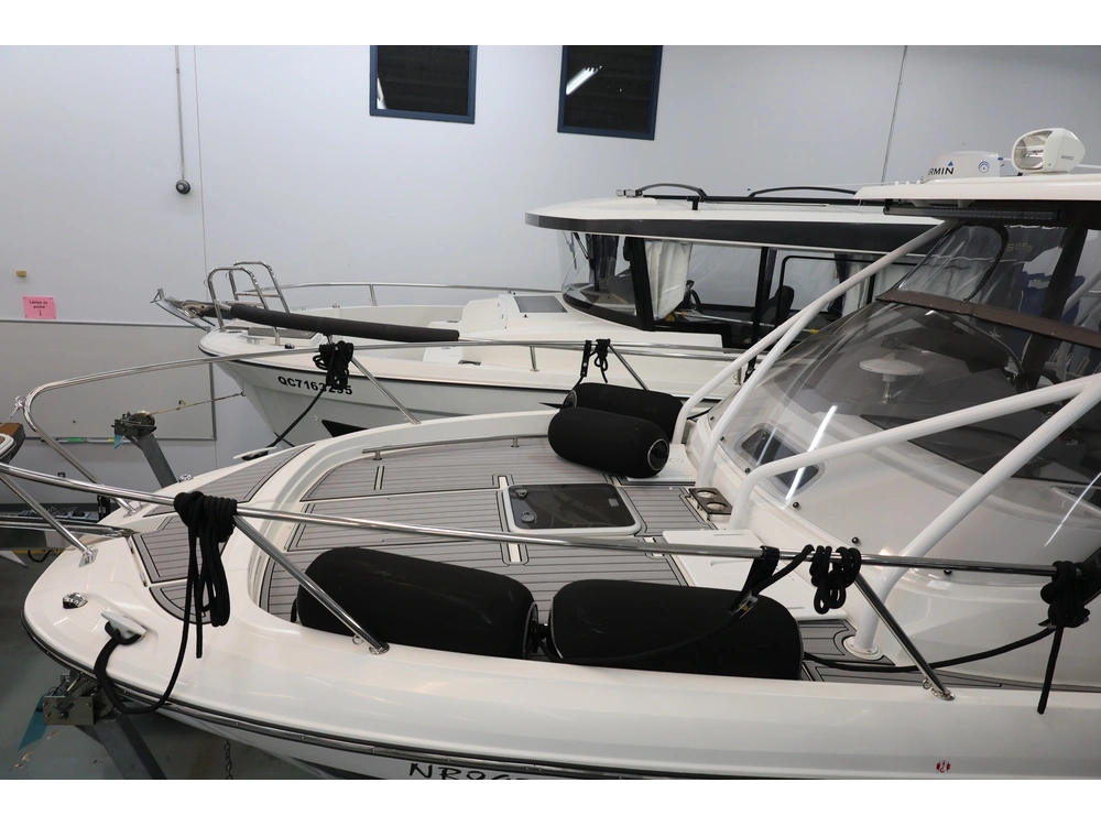 Jeanneau Leader 9.0 2023 alt