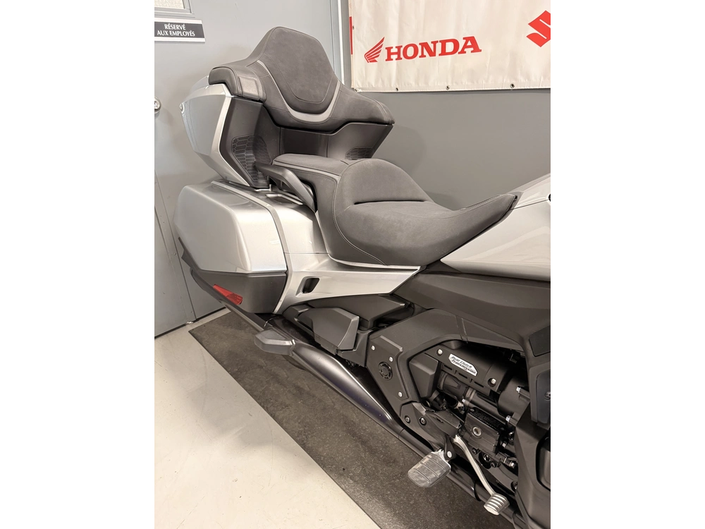 Honda Gold Wing Tour Dct Goldwing Tour Automatique Dct 2025 alt