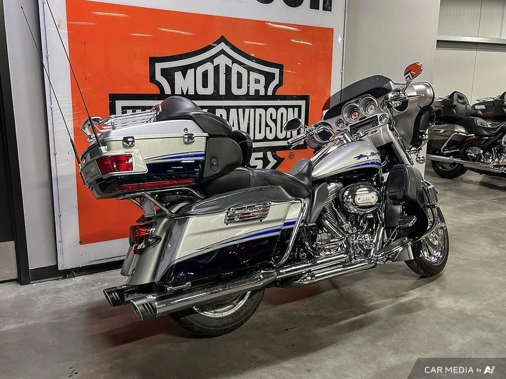 2009 Harley-davidson Flhtcuse Cvo Ultra Classic alt