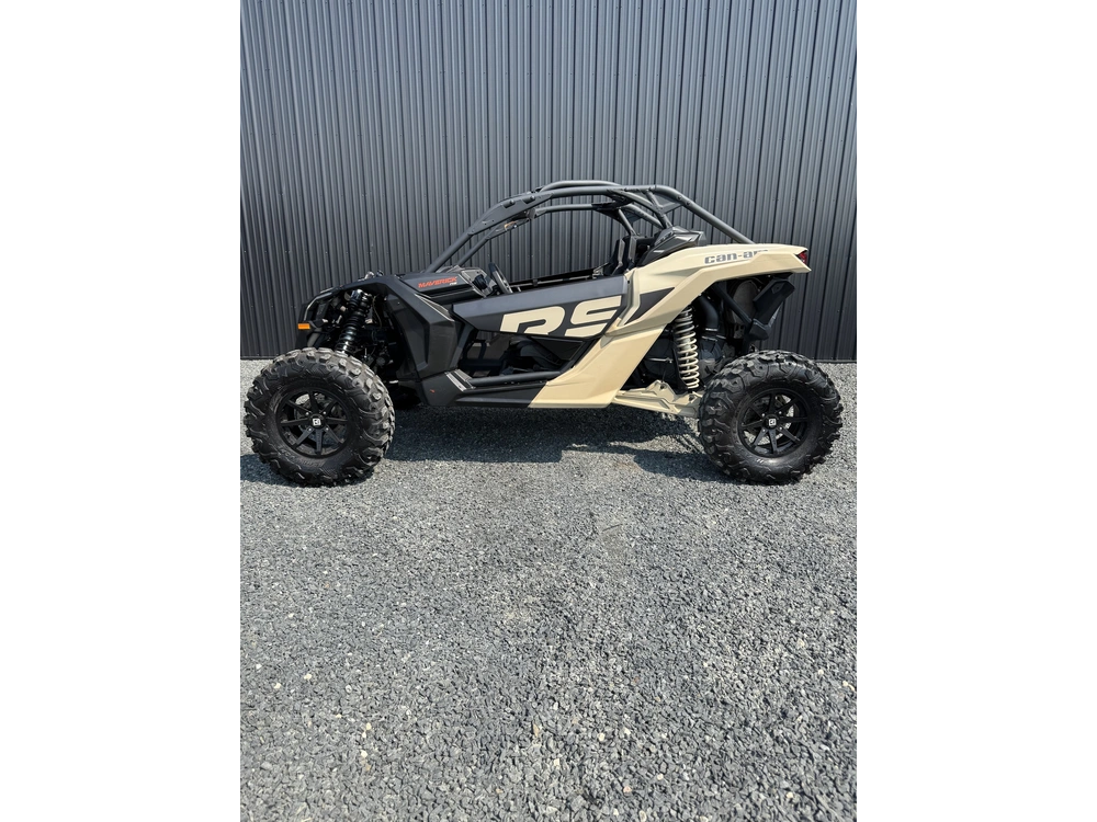 2022 Can-am Ssv Mav Rs Turbrr Tn 22 Rs Turbo Rr 72 - Desert Tan And Carbon Black alt