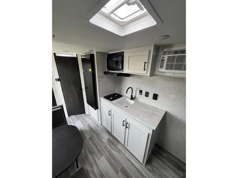 2024 Jayco WHITE HAWK ULTRA LITE 195RB thumbnail 5