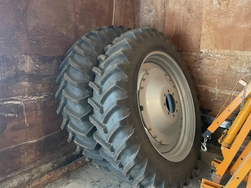 2020 Michelin 380/90R46