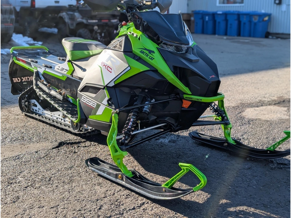 2026 Arctic Cat Zr 858 137 Rxc Es Us Grn | ⚡ Comparable Polaris Indy Xr & Ski-doo Mxz Xrs ⚡ | alt