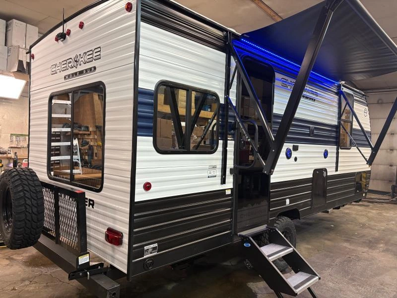 2026 Cherokee Wolf Pup 16 Cm alt