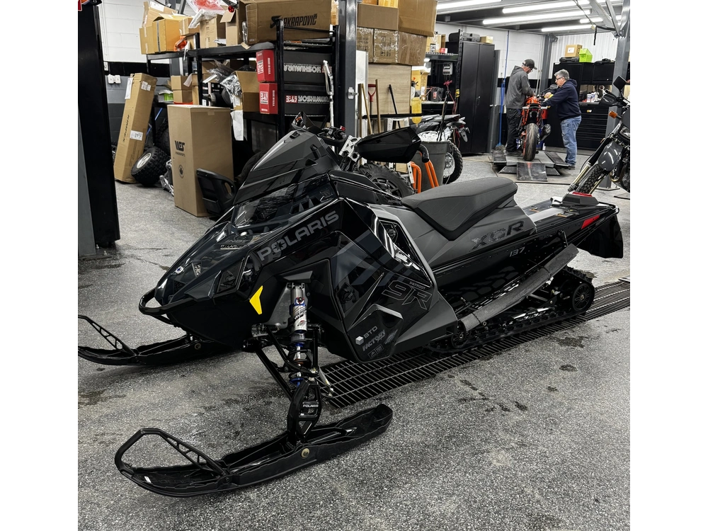 Polaris 9r Indy Xcr 137 2026 alt