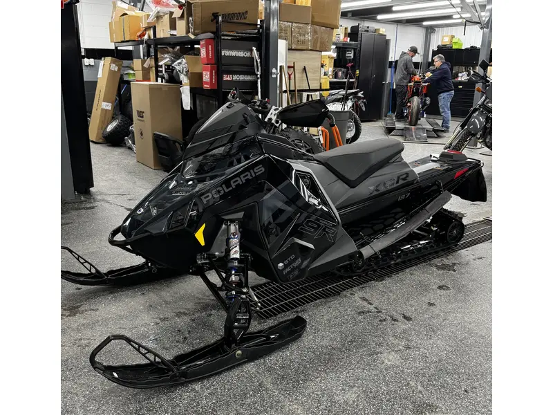 2026 Polaris 9R INDY XCR 137
