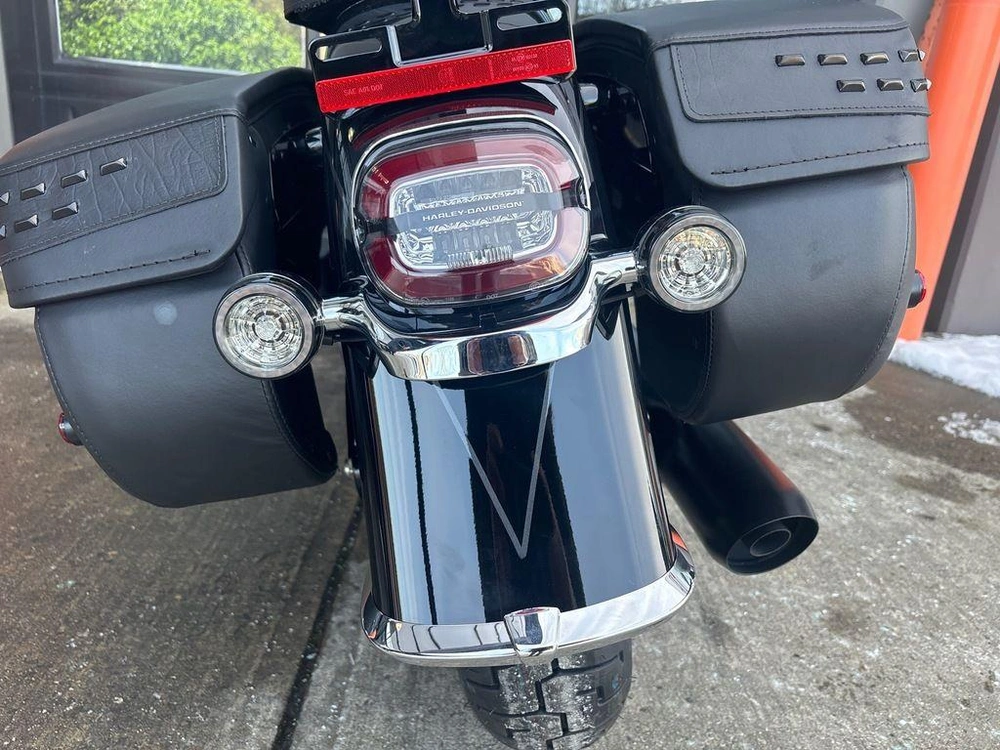 2025 Harley-davidson Flhc - Heritage Classic alt