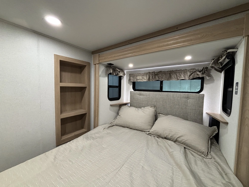 Forest River Sierra 41duplex 2026 alt