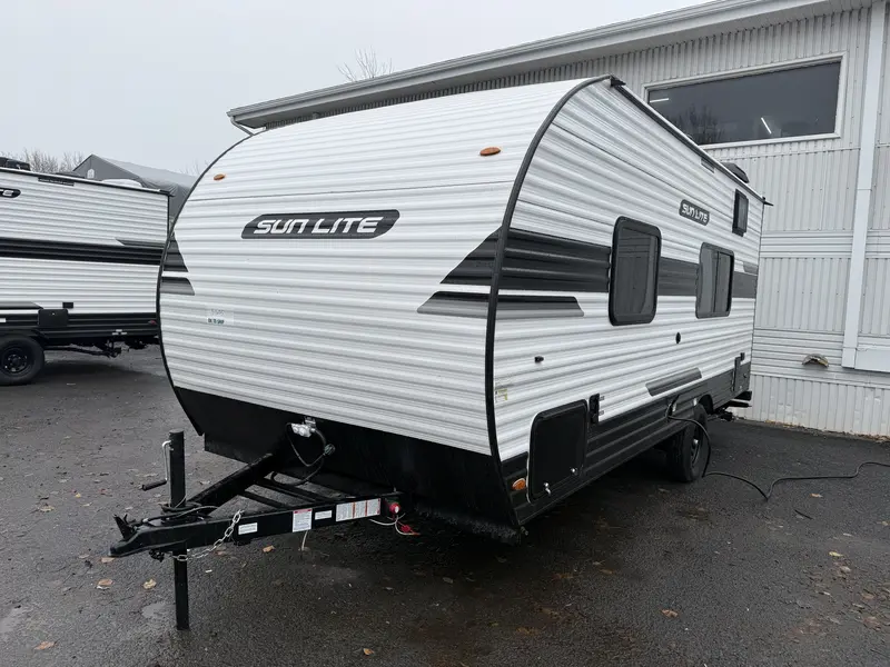Sunset Park RV Sunlite Limited 19RB 2027