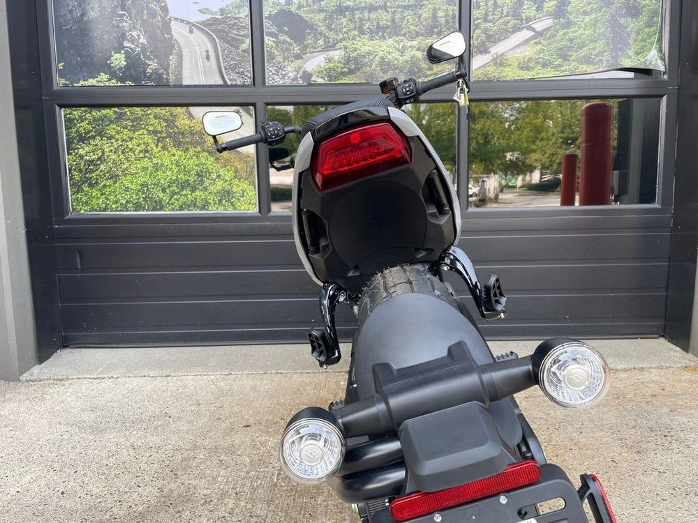 2024 Livewire S2 Del Mar® alt