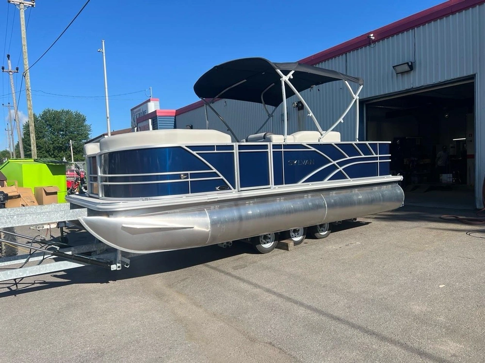 2026 Sylvan Mirage 820 Party Fish alt